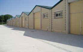 ROW OF INDUSTRIAL STORAGE UNITS IN MURCHANTE