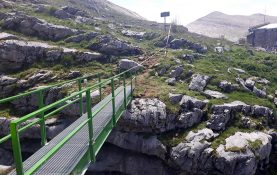 CONSTRUCTION D’UN TRAVERSÉE POUR PIÉTONS DANS LE GÓRIZ RAVIN (T.M. DE FANLO), DANS LE PARC NATIONAL ORDESA Y MONTE