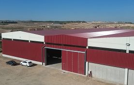 CERRAMIENTO DE NAVES DE ALMACENAMIENTO EN FUENTES DE EBRO (ZARAGOZA)